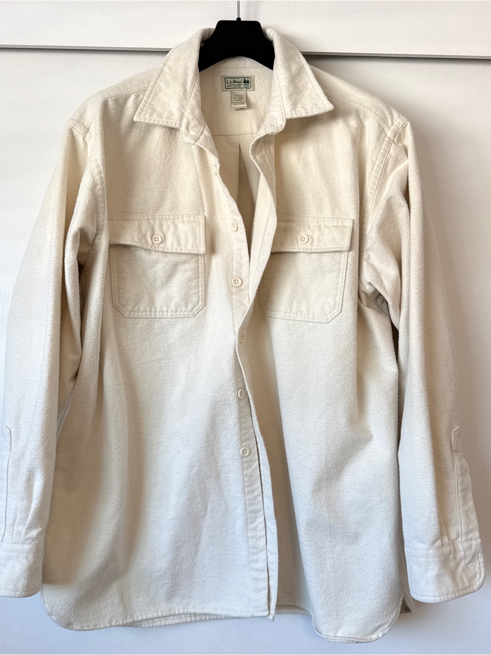 L.L. Bean Men's Casual Button-Down Shirt in Off-White/Cream